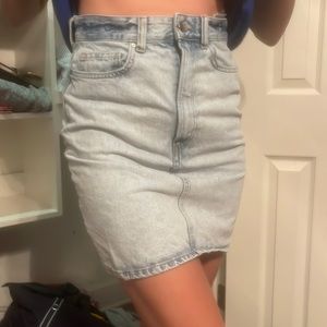 Mini Jean skirt on model